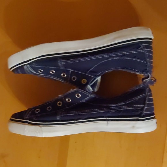 TRUE RELIGION BRODHI SNEAKER LACELESS SLIP ON SNEAKERS SIZE 10 - Picture 3 of 6